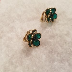 Express Clip on earring